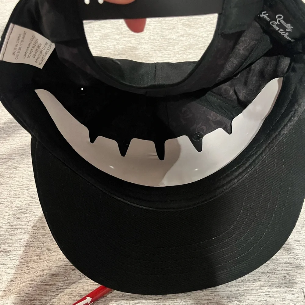 In-N-Out items - Picture 3 of 10